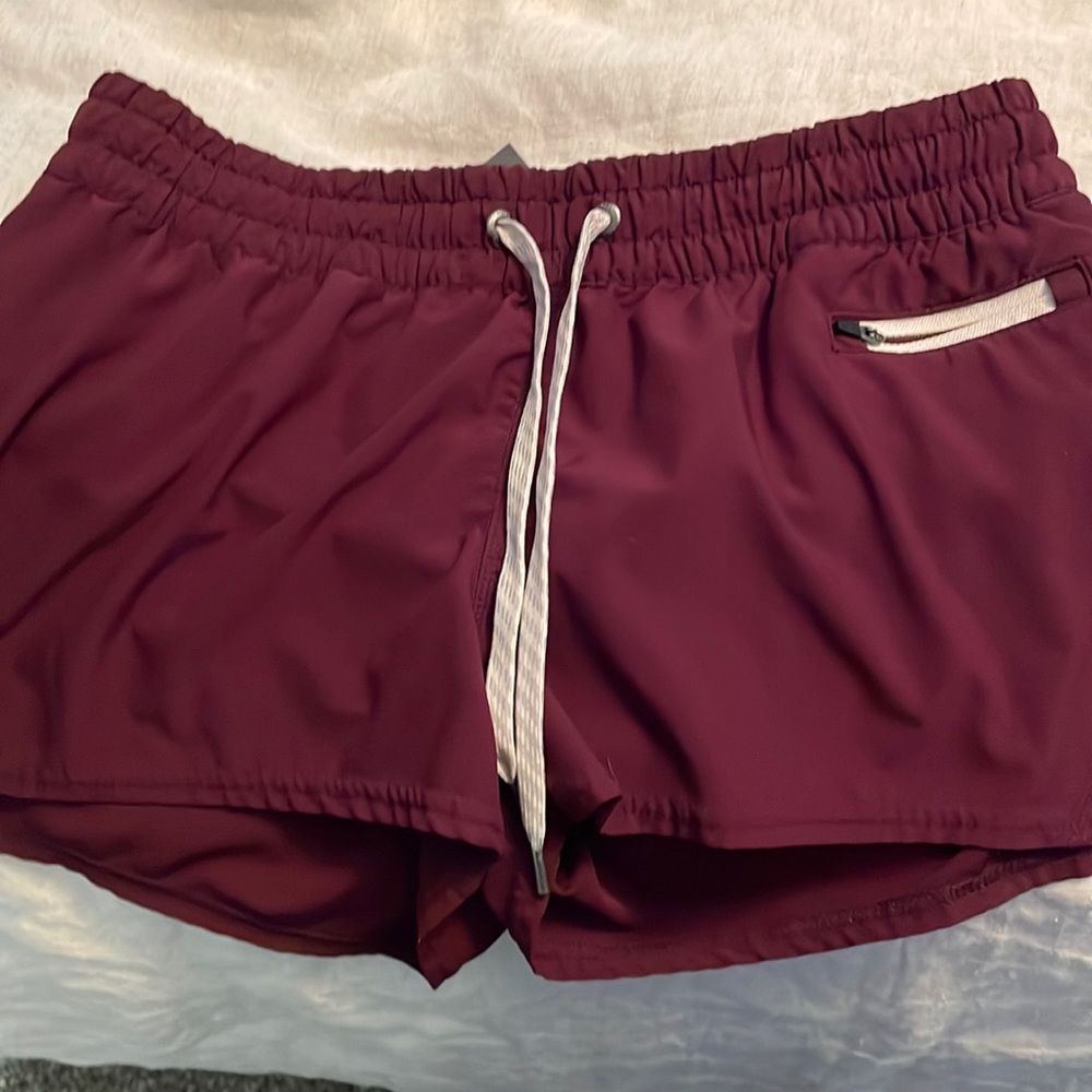 Maroon Vuori clementine shorts